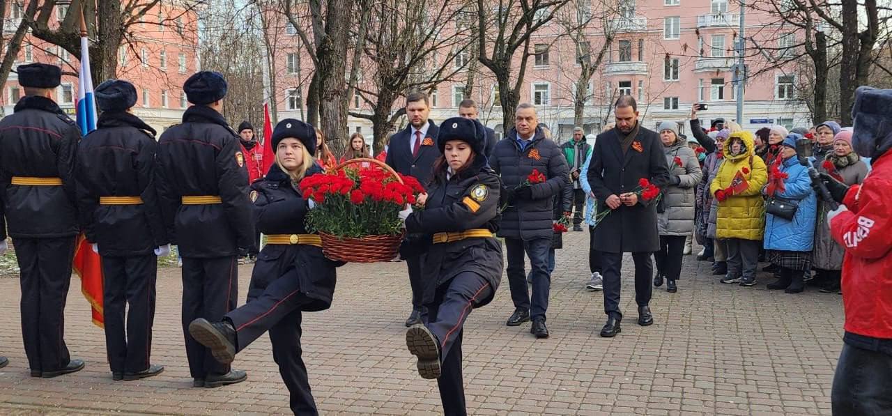 Патриотические акции на территории района Южное Тушино в память о Дне начала контрнаступления советской армии против немецко-фашистских войск в битве под Москвой в 1941 году